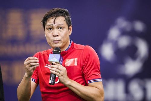 一期《吐槽大会》，几个脱口秀演员，撕掉了中国男篮男足的遮羞布