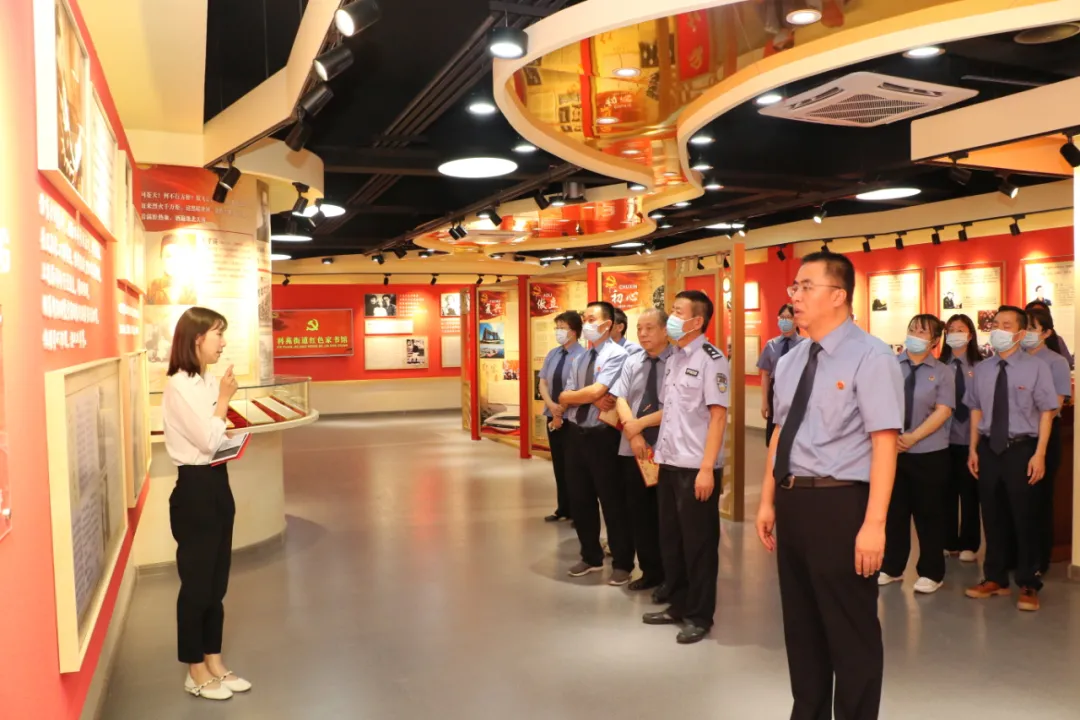 【党史学习教育】缅怀革命先烈,传承红色基因——张店区检察院参观科苑街道红色家书馆