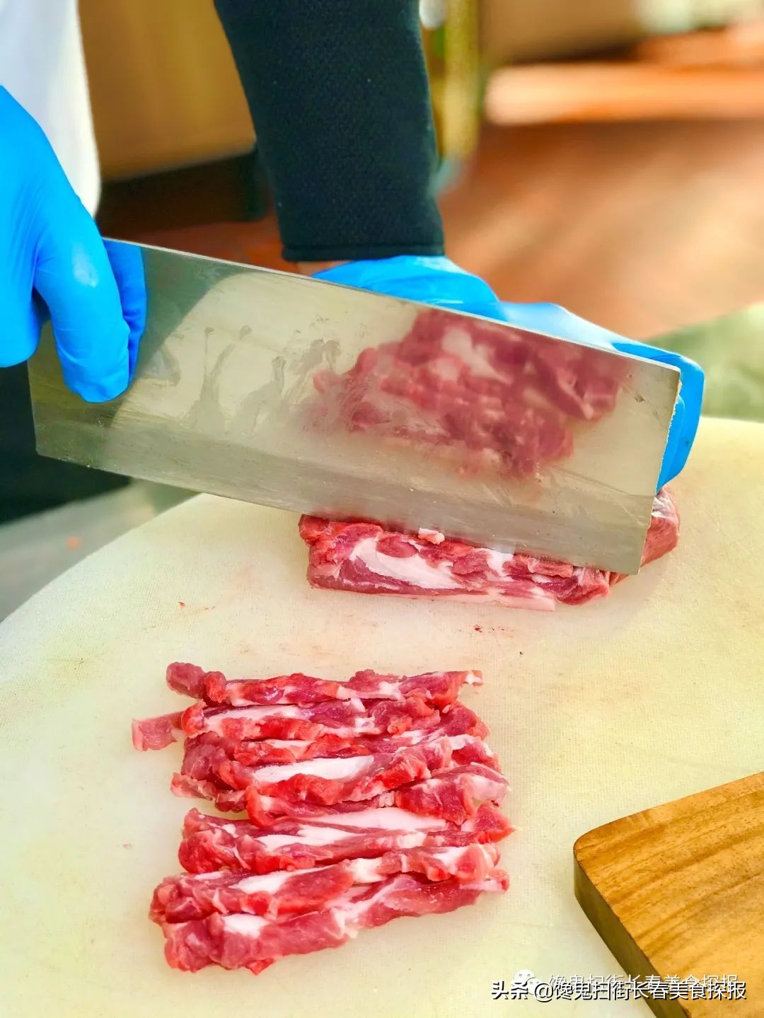 Take iron porcelain surely in Changchun rub eating house