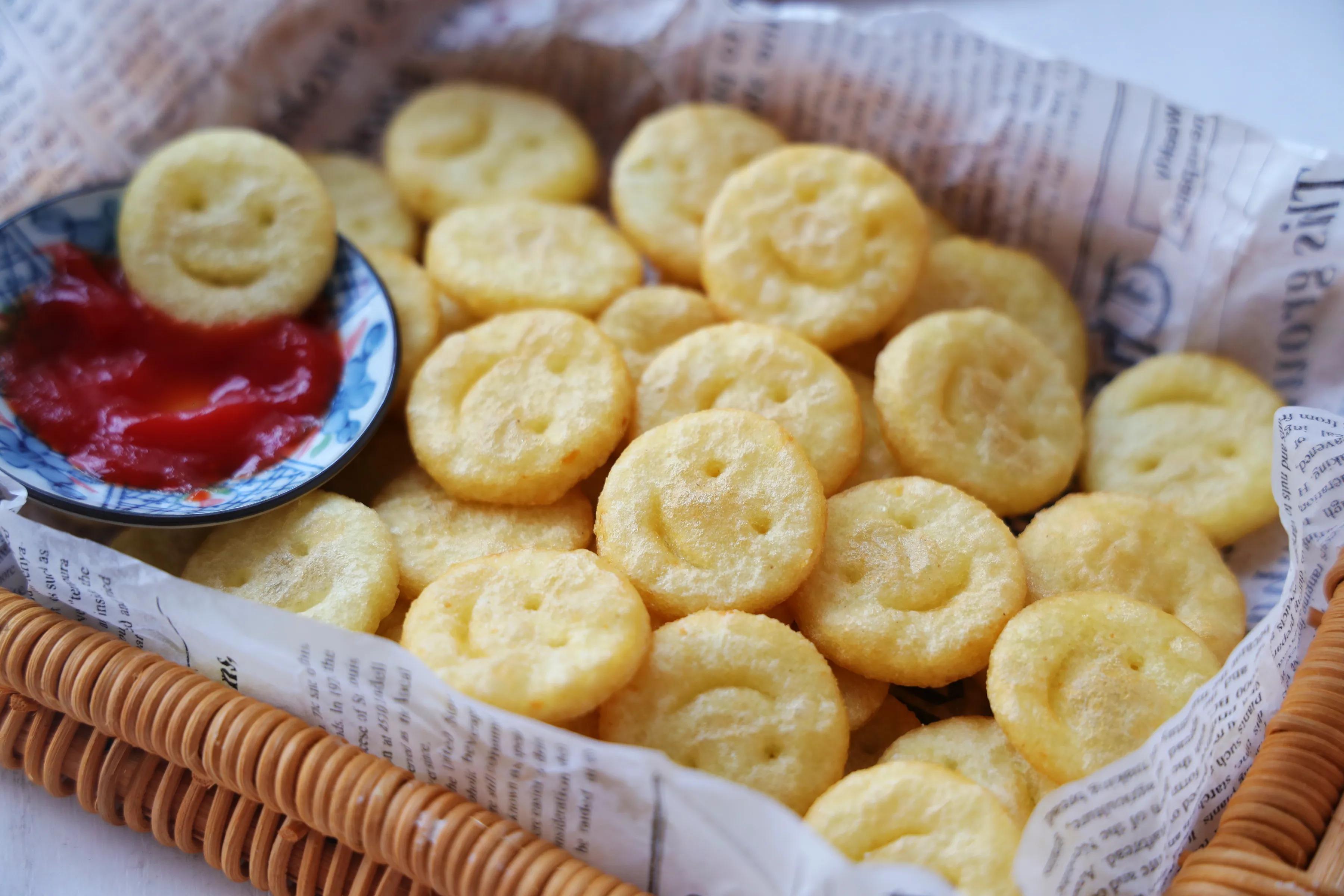 飯店的笑臉土豆，原來是這樣做的，特簡單，一口一個真好吃！