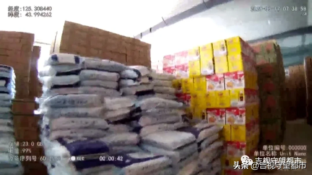 看了这个，嘴里的菜突然不咸了...