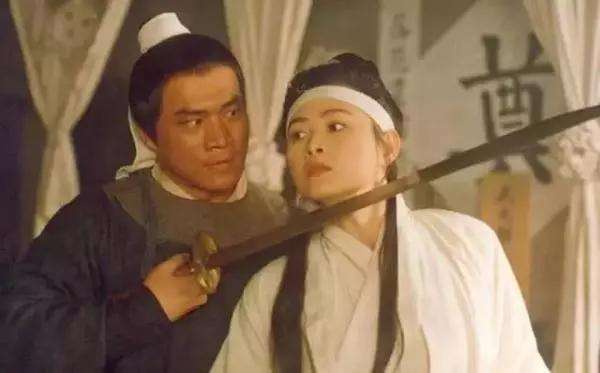 如果武松被嫂嫂潘金莲勾搭成功，那么哥哥武大郎又会作出何种反应
