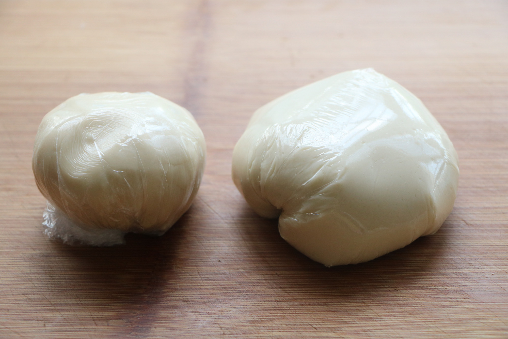 外面一个要8块钱，自己在家做好吃无添加，咬一口酥得掉渣，太香