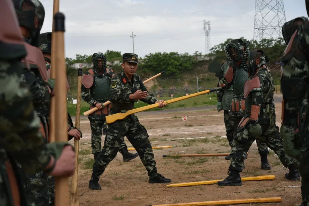 侯<a href=http://www.cngansu.cn/news/ target=_blank class=infotextkey></a>ܶӹٱսλحӸִⳡѵ......