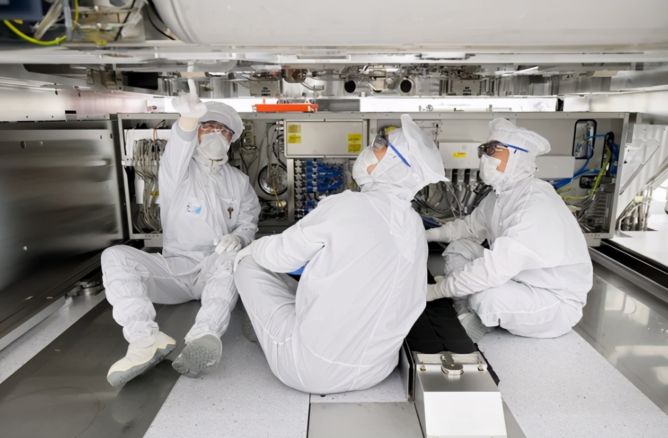 Get the 13.5nm light source!DUV lithography machine and 14nm chip mass ...