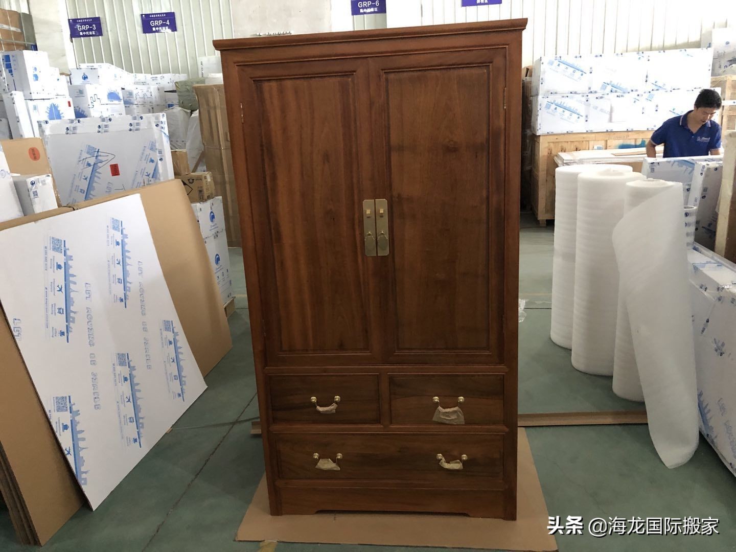 Customized new furniture for the whole house is shipped abroad iNEWS