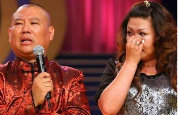 曹云金跟郭德纲反目成仇，郭德纲为何落泪？一