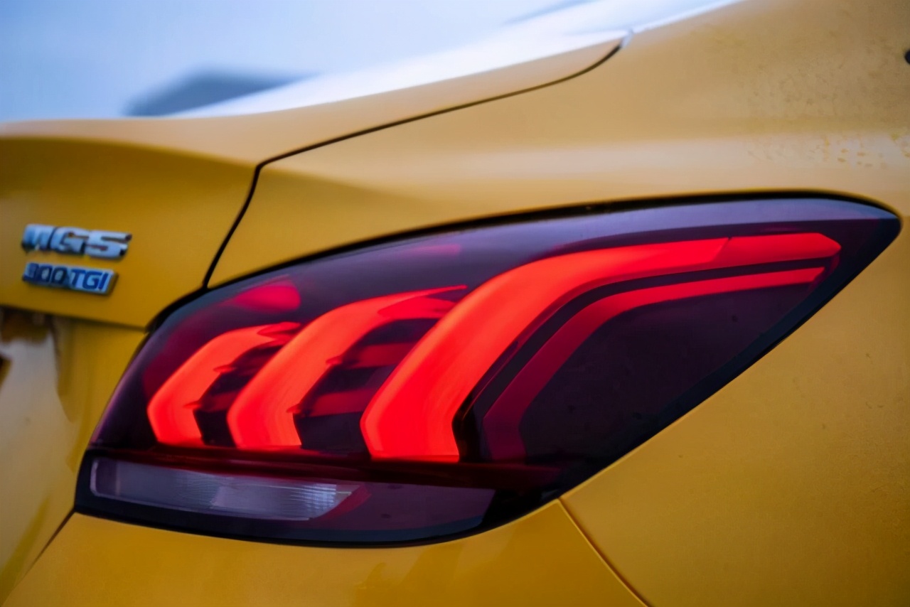 The best choice for sports cars under 100,000-the new MG5 - iNEWS