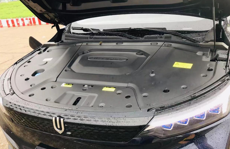 “亲和力”十足拉近人车距离，创维EV6有什么不一样？