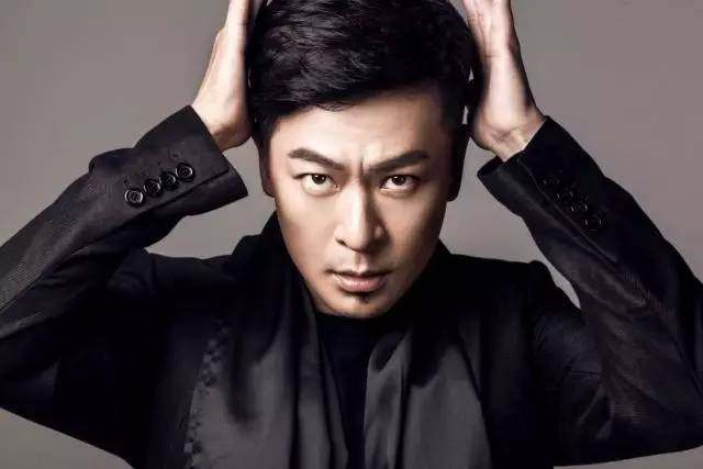 美男子产地还得看山东！10位山东籍男星，个个浓眉大眼，阳刚帅气