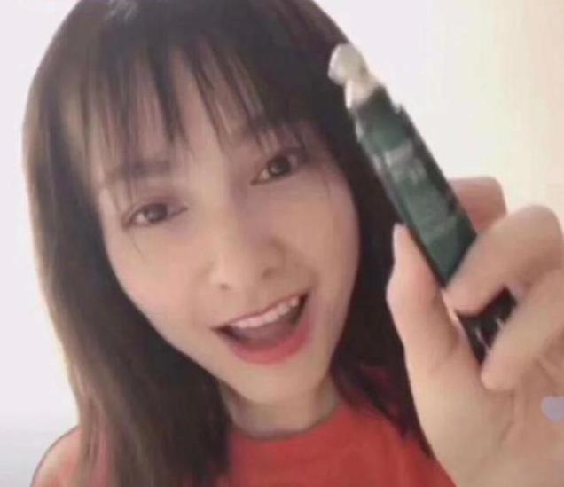 戚薇晒出屈臣氏“镇店之宝”,吴昕同款!李佳