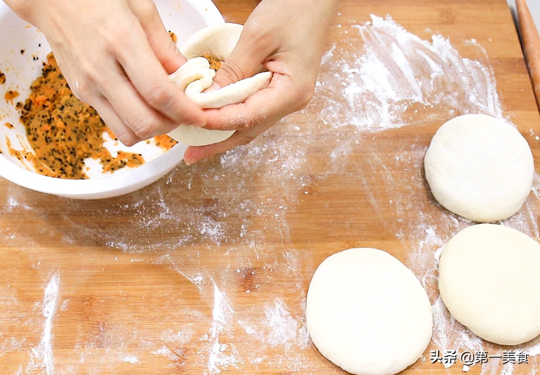 图片[8]-【红薯饼】做法步骤图 金黄松软 轻松解决全家早餐-起舞食谱网
