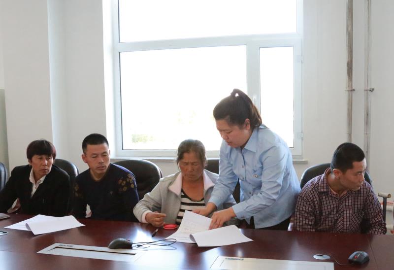 保护申请执行人合法权益，镇赉法院集中发放司法救助款