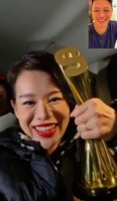 恭喜！胡杏儿手捧孕肚宣布怀上三胎，婚后四年抱三速度迅猛