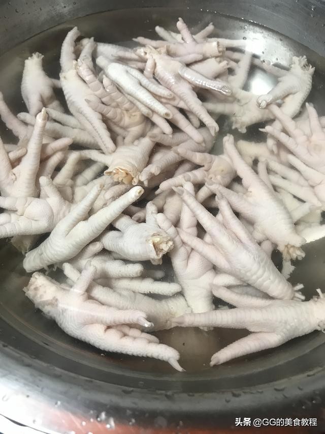 Secret braised chicken feet technical formula and method, exclusive technology for store opening