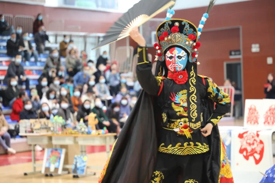 天府新区华阳中学教育集团小学集团部家长学院开讲啦