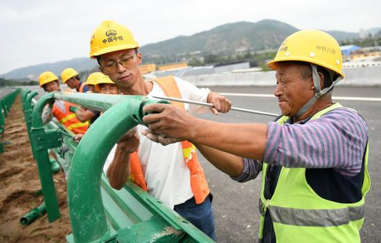 陕西：清子高速公路建设有序推进