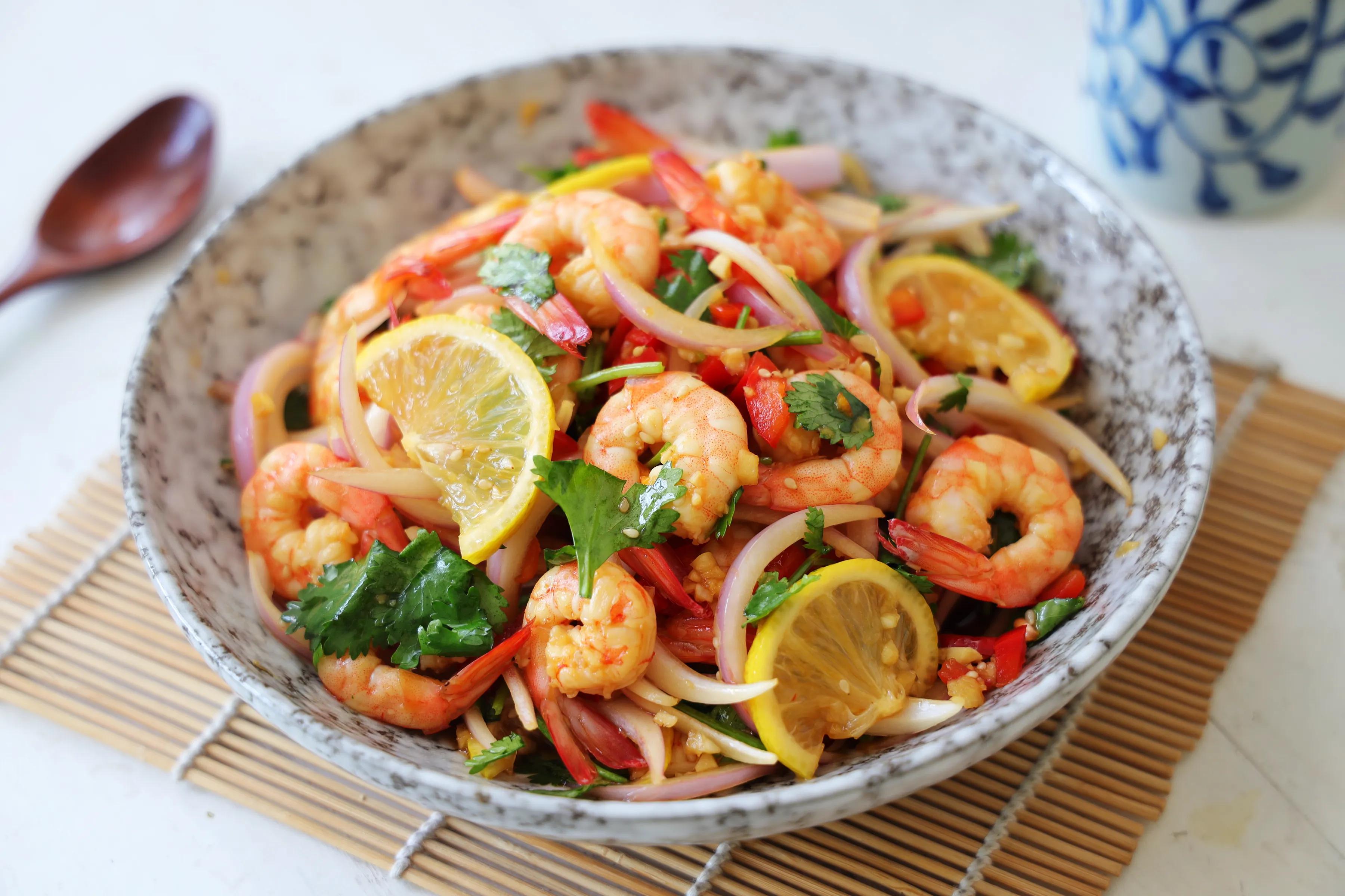 天气热，大虾我家就爱这么做，清新解腻酸爽开胃，一人一盘不过瘾