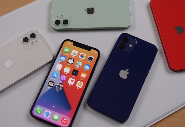 终于知道为什么懂行的人买iPhone 12，都会选256GB版本了