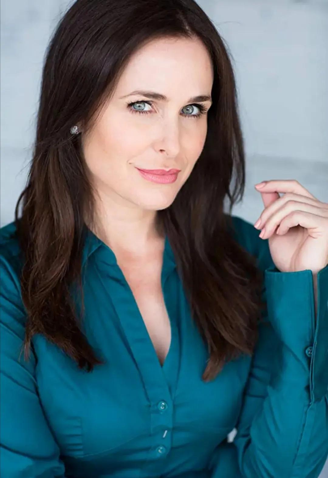 Attractive middle-aged American actress Daniel Bisutti - iNEWS