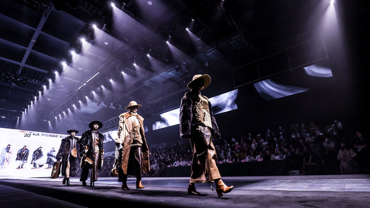 “链”结世界、“接”通未来，第二十八届海宁中国皮革博览会开幕