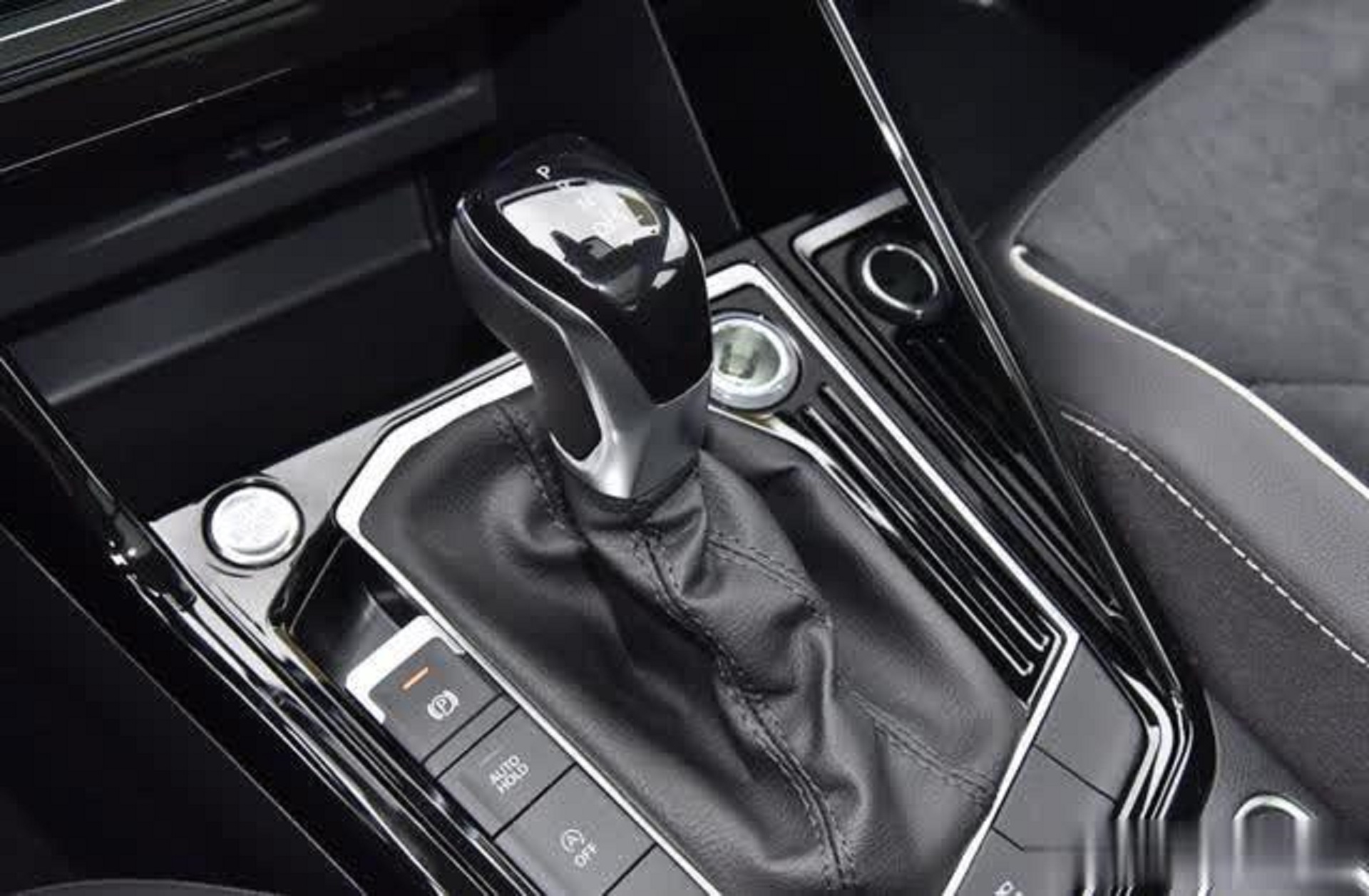 自动挡车型在哪些情况下需要使用运动模式？