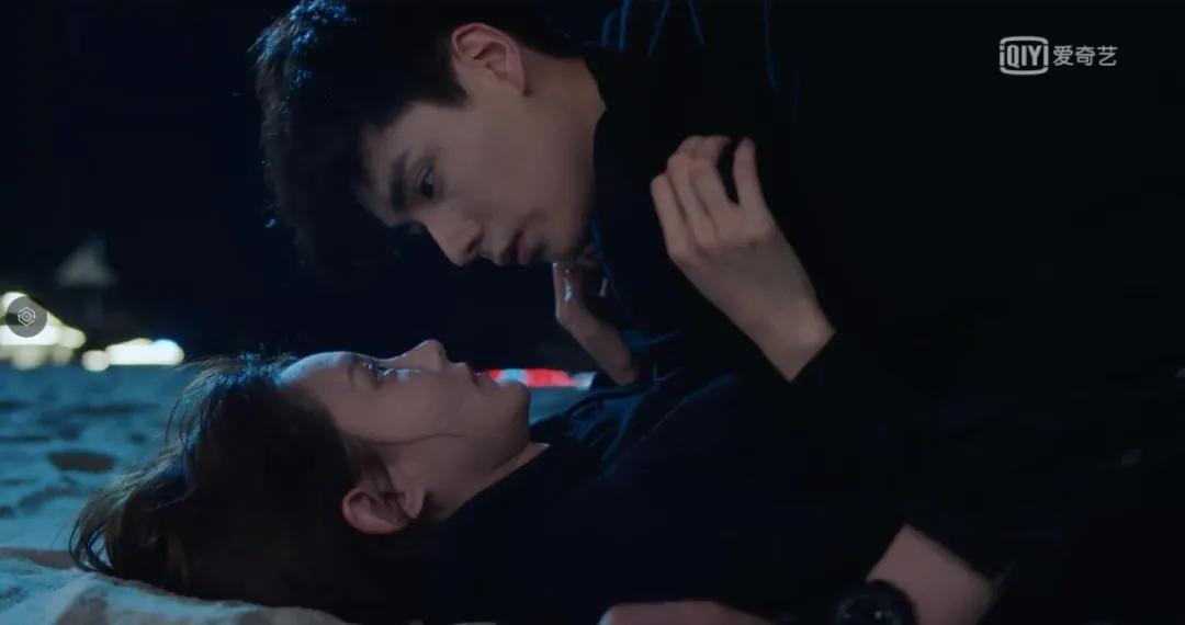 " my times your times " " my love " CP scatters candy ceaseless! Does Hu Yitian confess refuse? 
