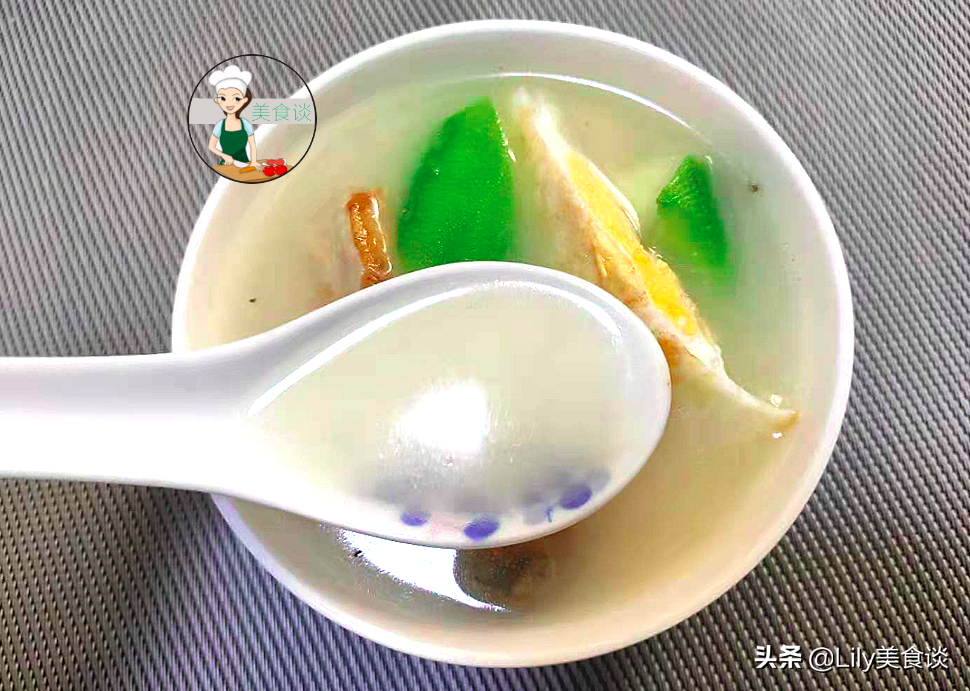 图片[2]-鱼骨鸡蛋丝瓜汤做法步骤图 现在正当季-起舞食谱网