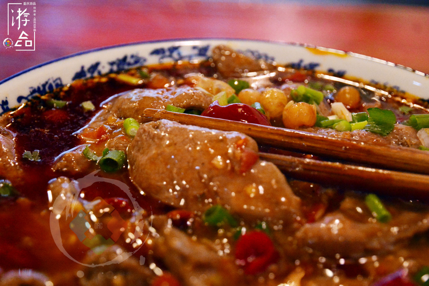 重庆杨家坪排名第三，店名风雅的春风一面，特色却是泡椒猪肝