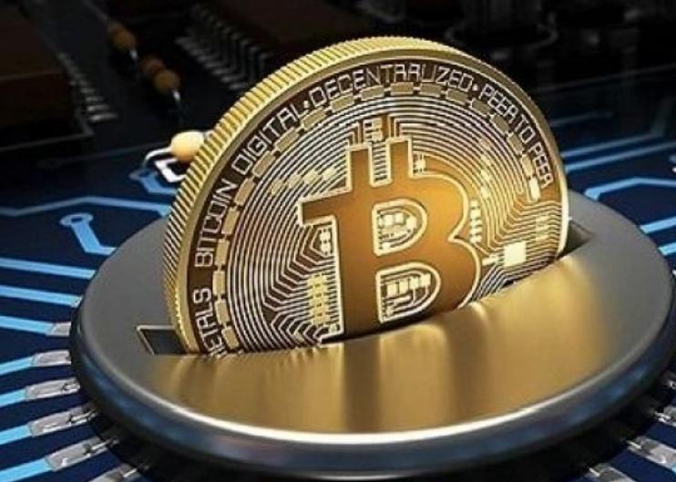 美国印钞19万亿，伊朗正式用人民币取代美元后，