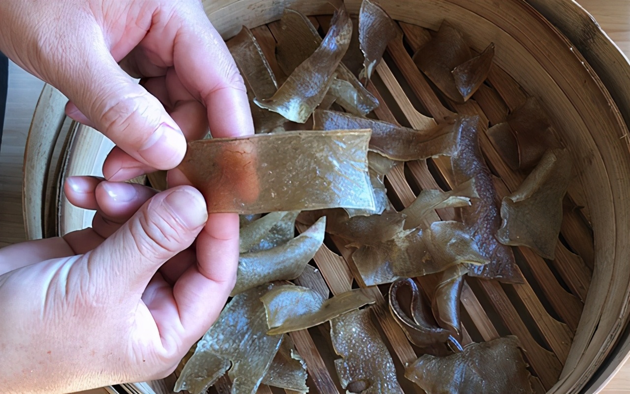 剔除的豬皮不要扔，老一輩這樣做，口感獨特不肥膩，做一次吃幾頓