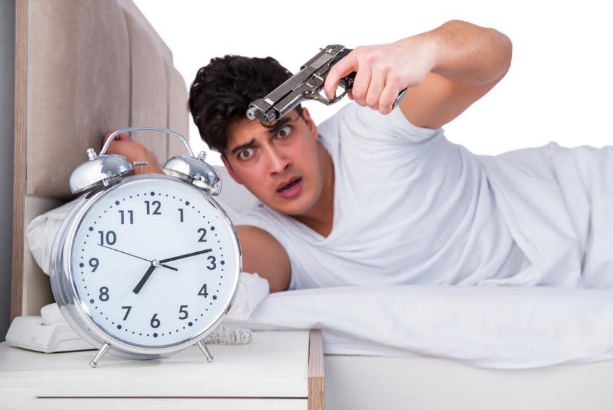 长期失眠熬夜，会短命？睡眠异常会给身体带来哪些危害？如何调节