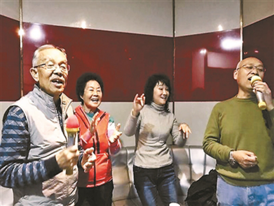 KTV门店数量断崖式下跌：不是老人唱KTV，而是唱KTV的人老了