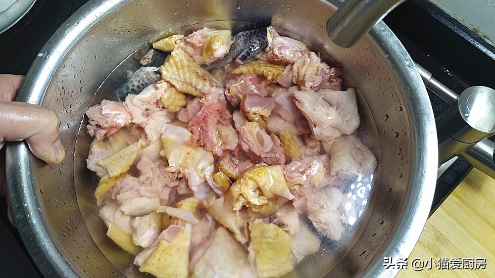 图片[4]-【海鲜菇蒸鸡肉】做法步骤图 味道鲜香 嫩滑好吃下饭-起舞食谱网