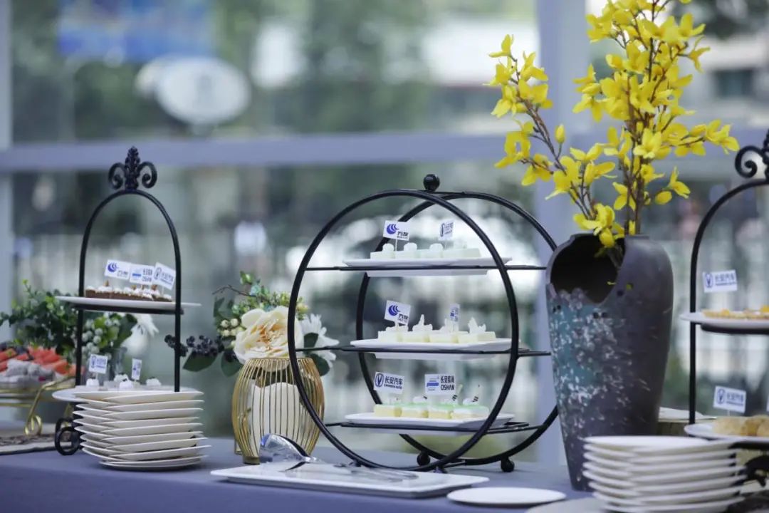 能玩拳皇、打桌球的地方，居然是长安汽车旗舰店？