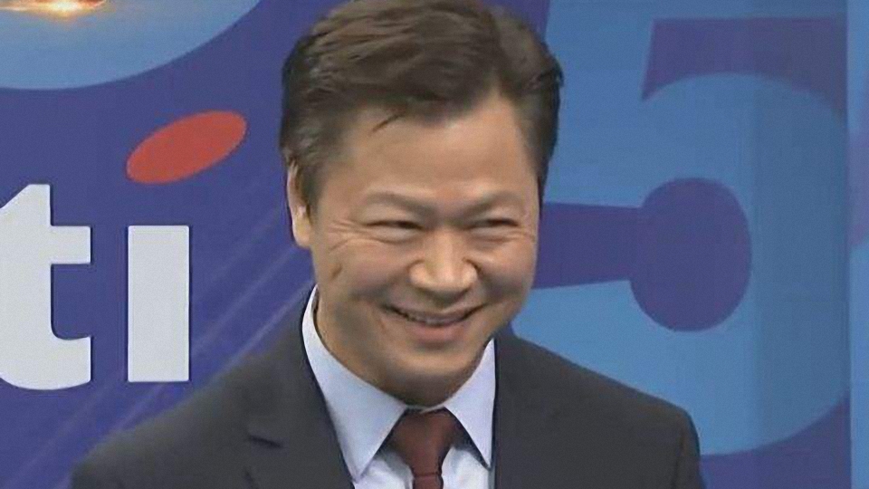 特朗普的“连任”会使美国倒退多少年？赖岳谦