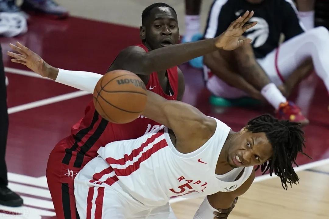 The overall rating of the Rockets' four rookies - iNEWS