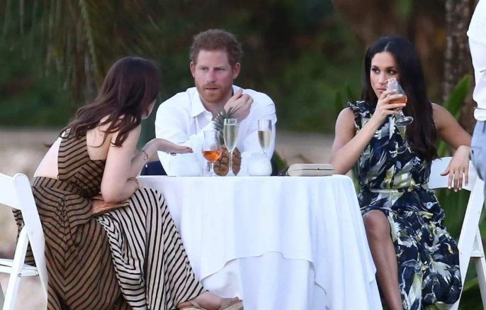 梅根被曝与凯特王妃不合已久，曾因婚礼细节争