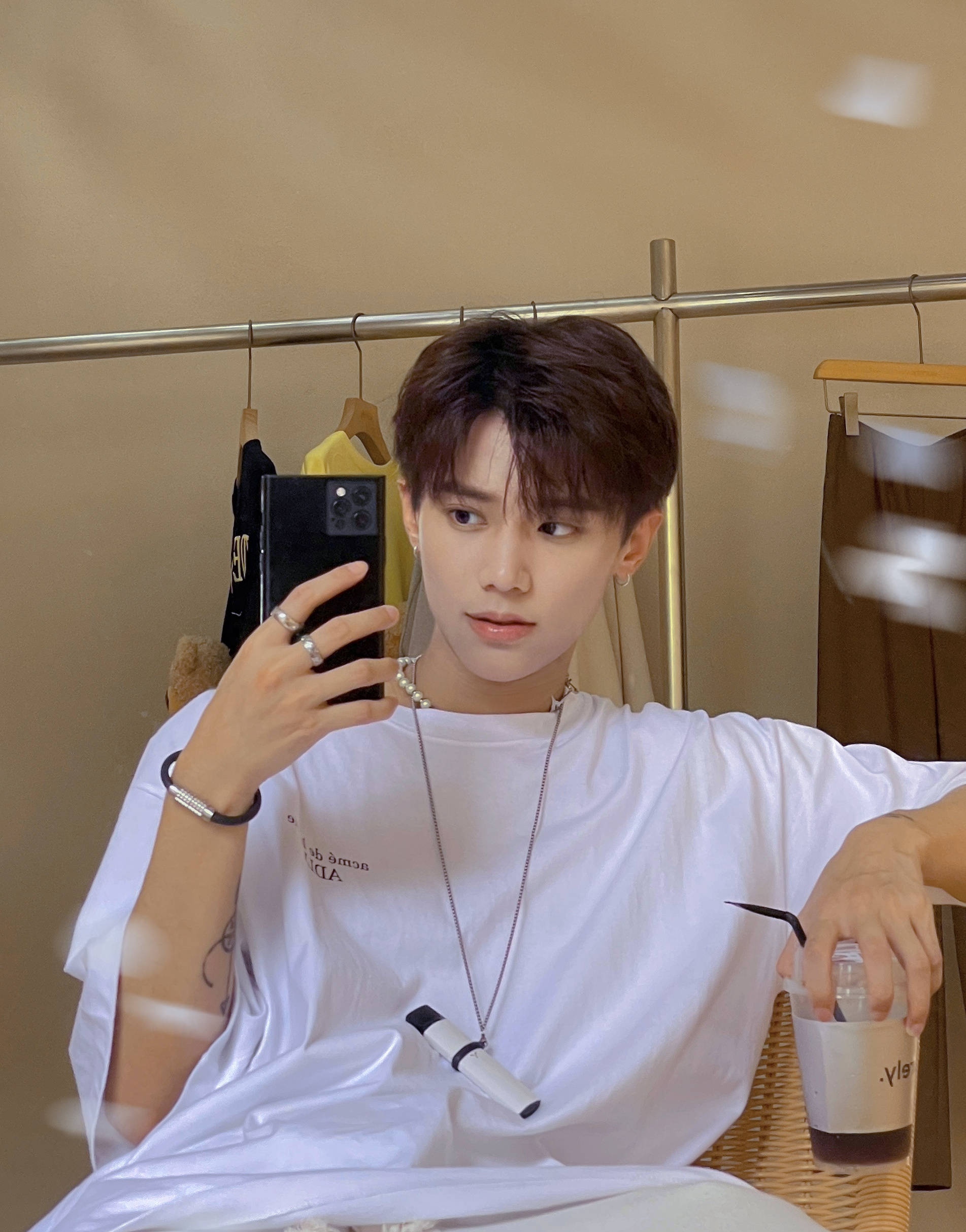 celebrities Tang Zi and Kang Xin are about to get married, the