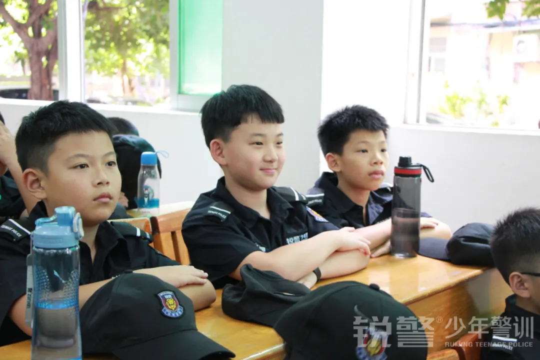 广东警官学院少年警训夏令营：这是成长该有的样子