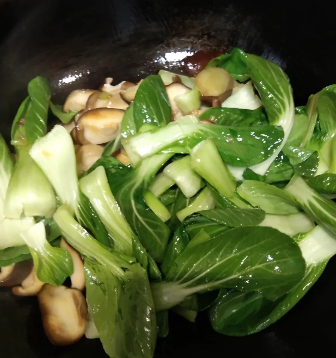 最普通的家常菜:香菇油菜 美食做法 第8张 最普通的家常菜:香菇油菜 美食做法 第8张