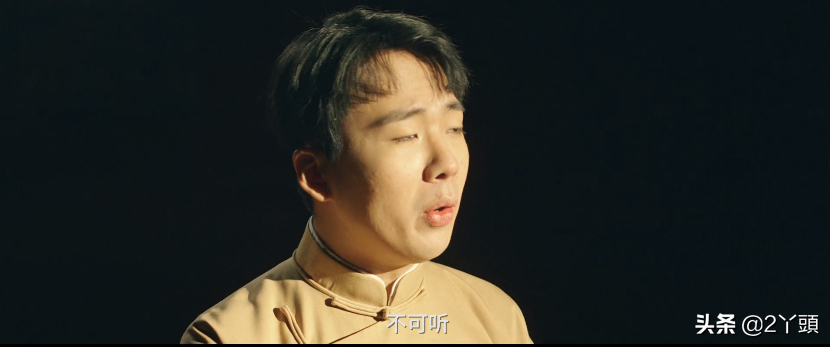 Exposure of the most beautiful positive wears Guo Qilin dash of unlined long gown is burnished emulative