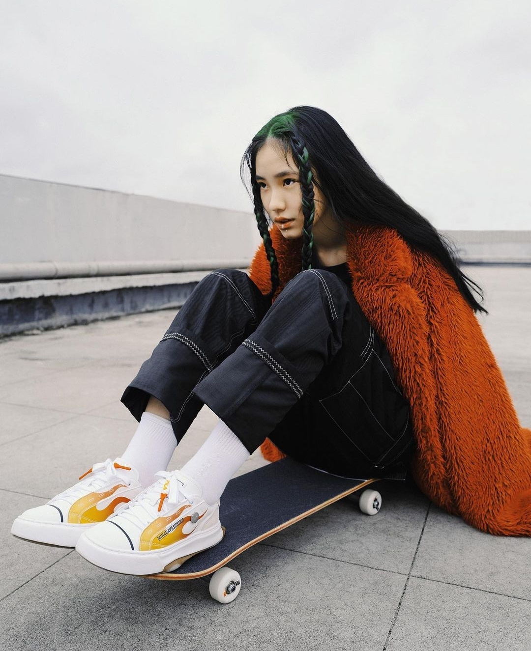 小s兩個大女兒再合體拍雜誌，姐姐撞臉火箭少女Yamy氣場足