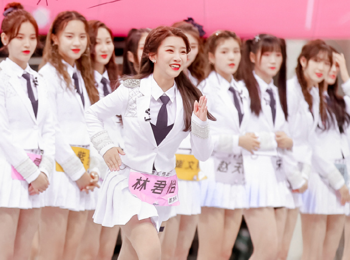 《创造营3》首位退赛学员发文，不到2月哭3次，