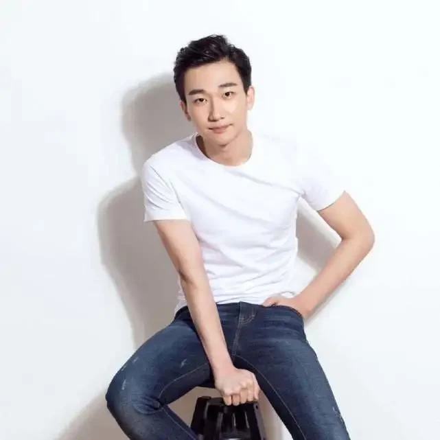 马伊琍被爆恋上小17岁男星？女方考入上戏深造时