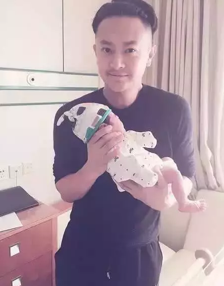 “插刀教”踩印小天内幕，没你想的那么简单