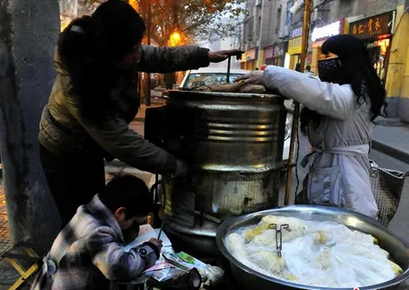 苍蝇小馆，食品工业化浪潮下的最后一丝人间烟火