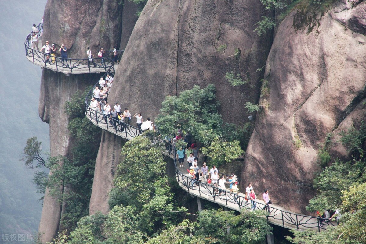 中国最险峻的5座山峰，你们都去过吗？腿软不？