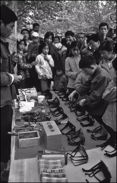 30張老照片帶你穿越回70年代,重溫那些再也回不去的舊時光