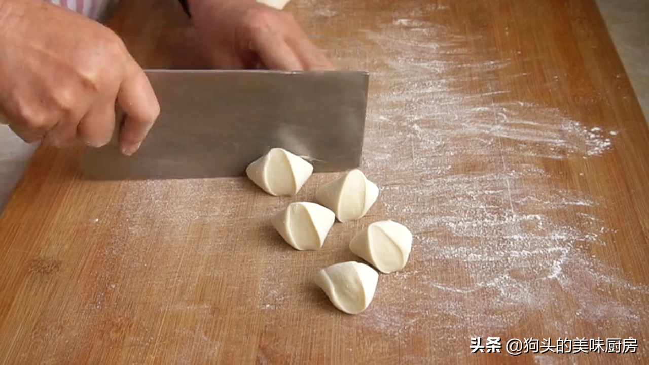 春天多吃菠菜，學會這種做法，孩子隔三差五要吃，上桌就光盤